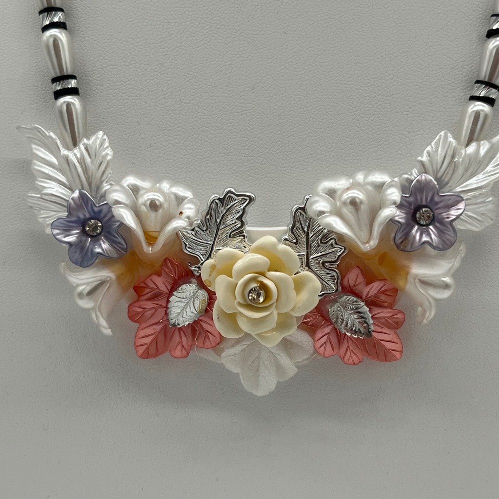 Vintage Floral Statement Necklace‎ Pearl Beads Multi Color Resin Flowers 21"
